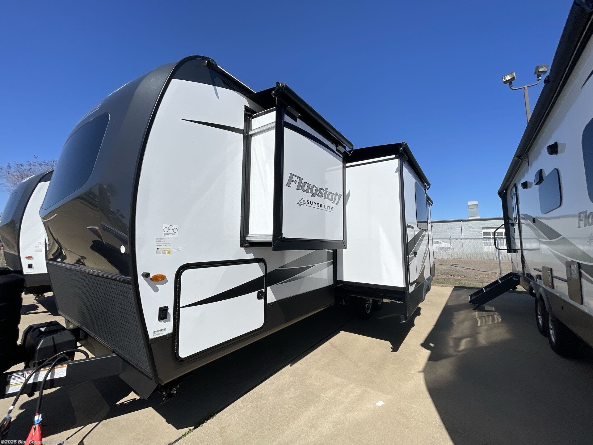 New 2025 Forest River Flagstaff Super Lite 26BHW available in Mesquite, Texas