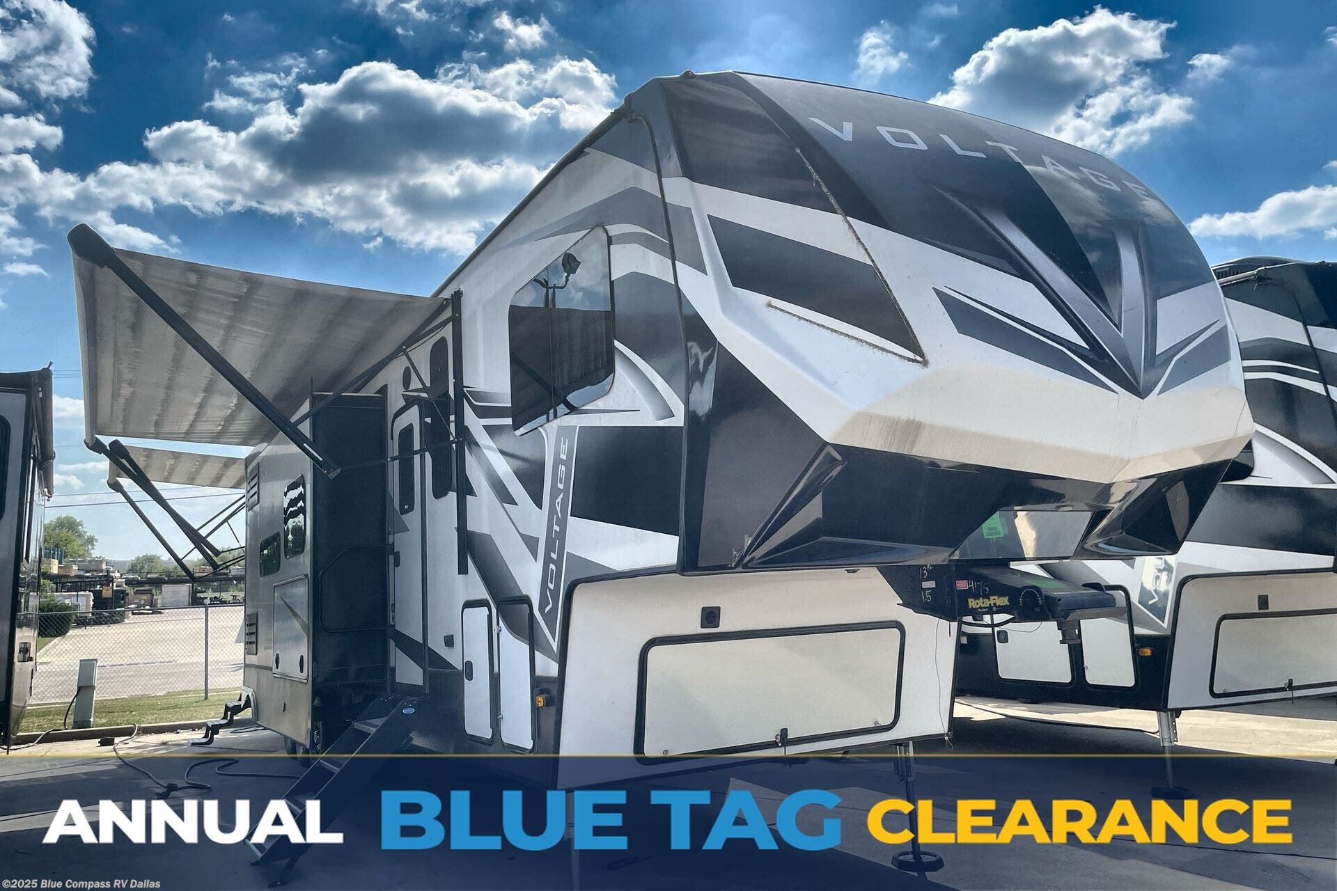 Used 2021 Dutchmen Voltage 4175 available in Mesquite, Texas