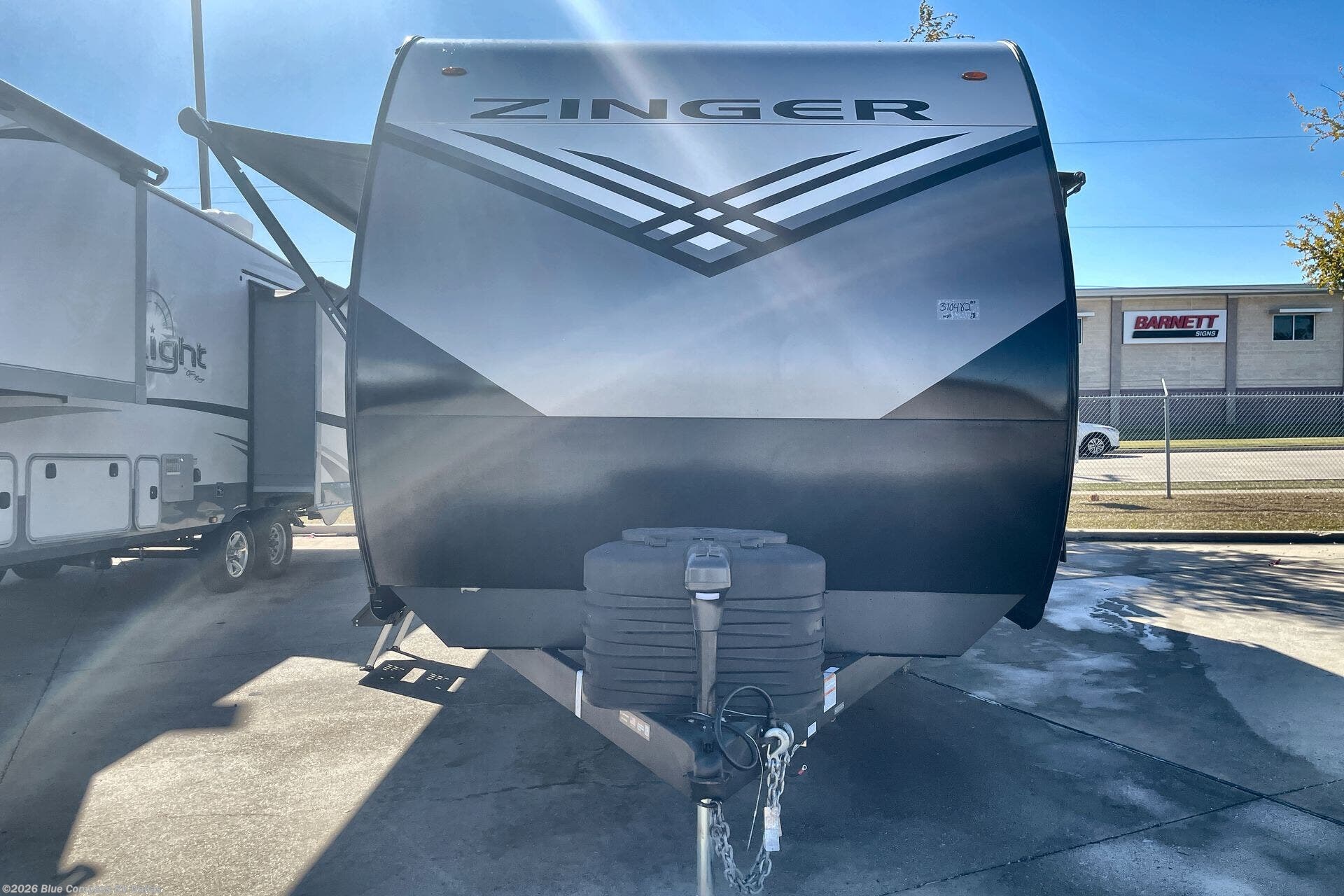 New 2026 CrossRoads Zinger 320FB available in Mesquite, Texas