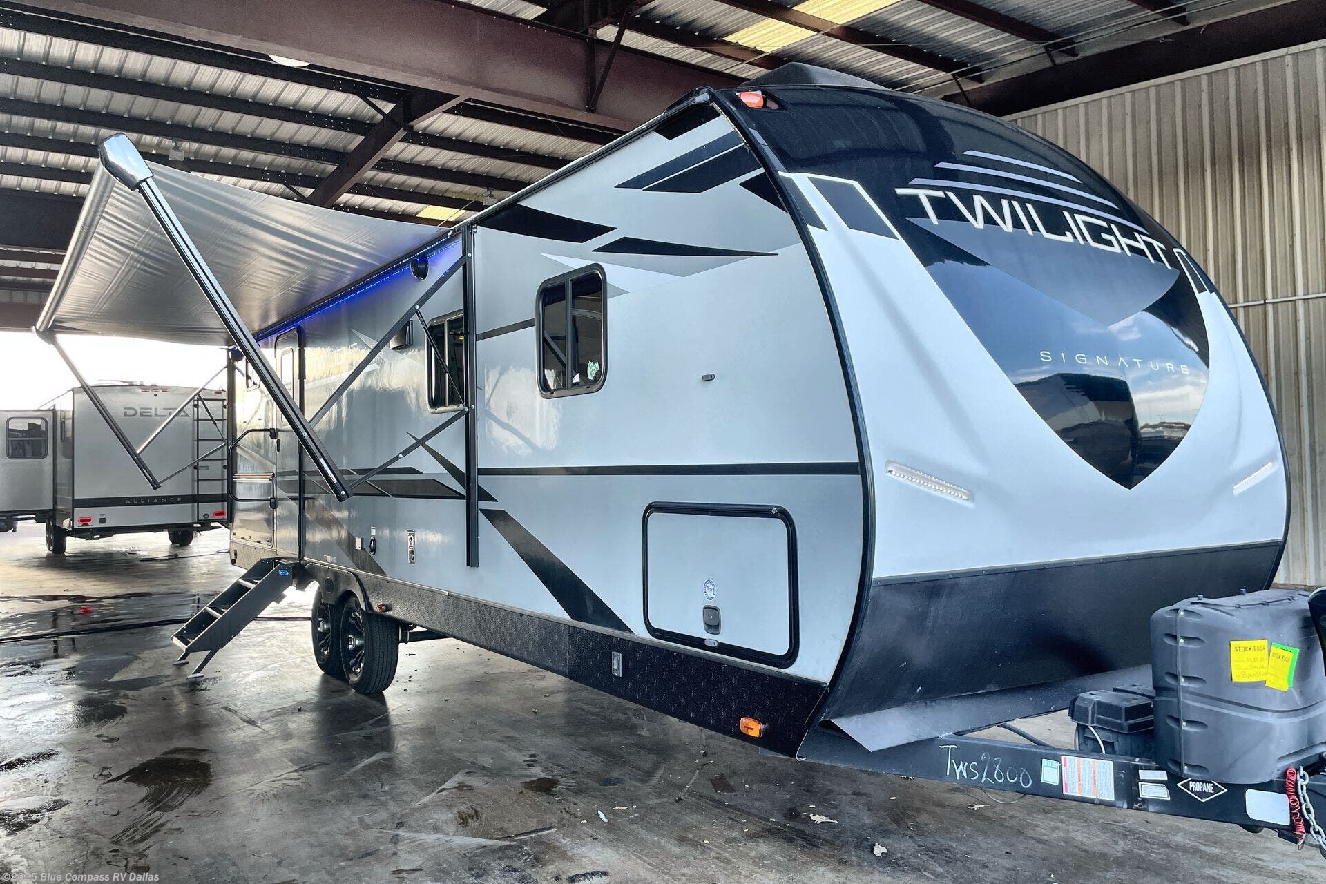 Used 2021 Cruiser RV Twilight Signature 2800 available in Mesquite, Texas