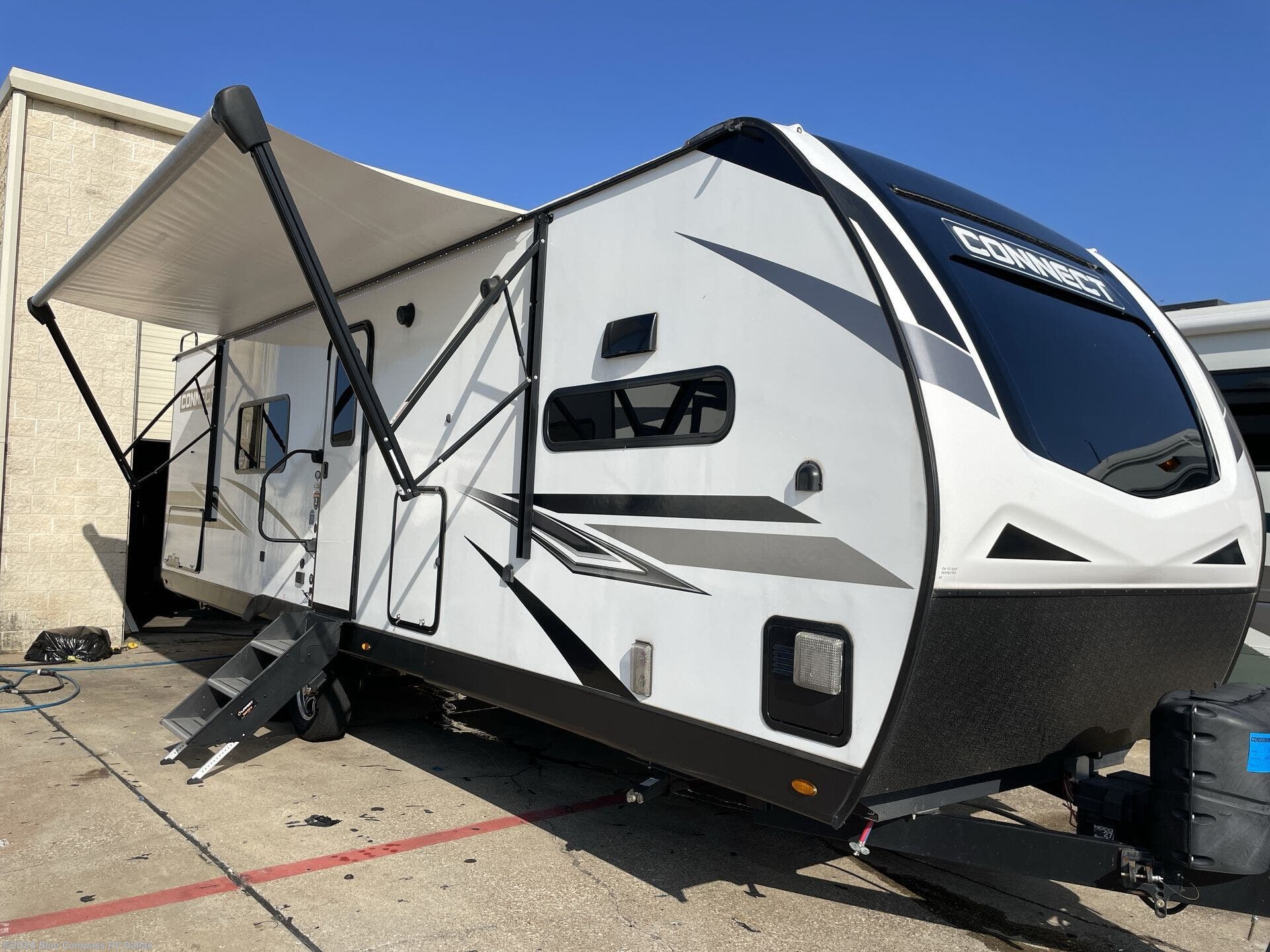 Used 2023 K-Z Connect 282FKK available in Mesquite, Texas