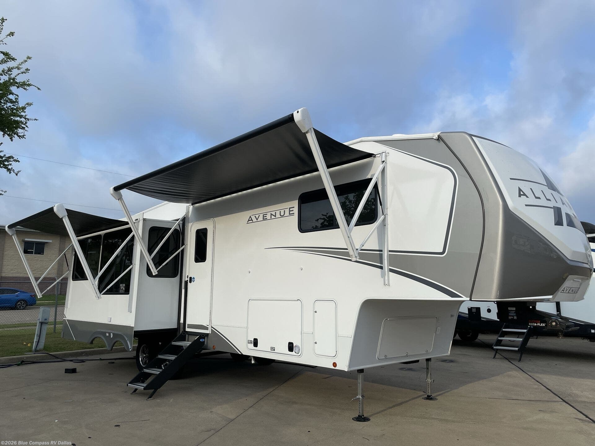 New 2026 Alliance RV Avenue 32RLS available in Mesquite, Texas
