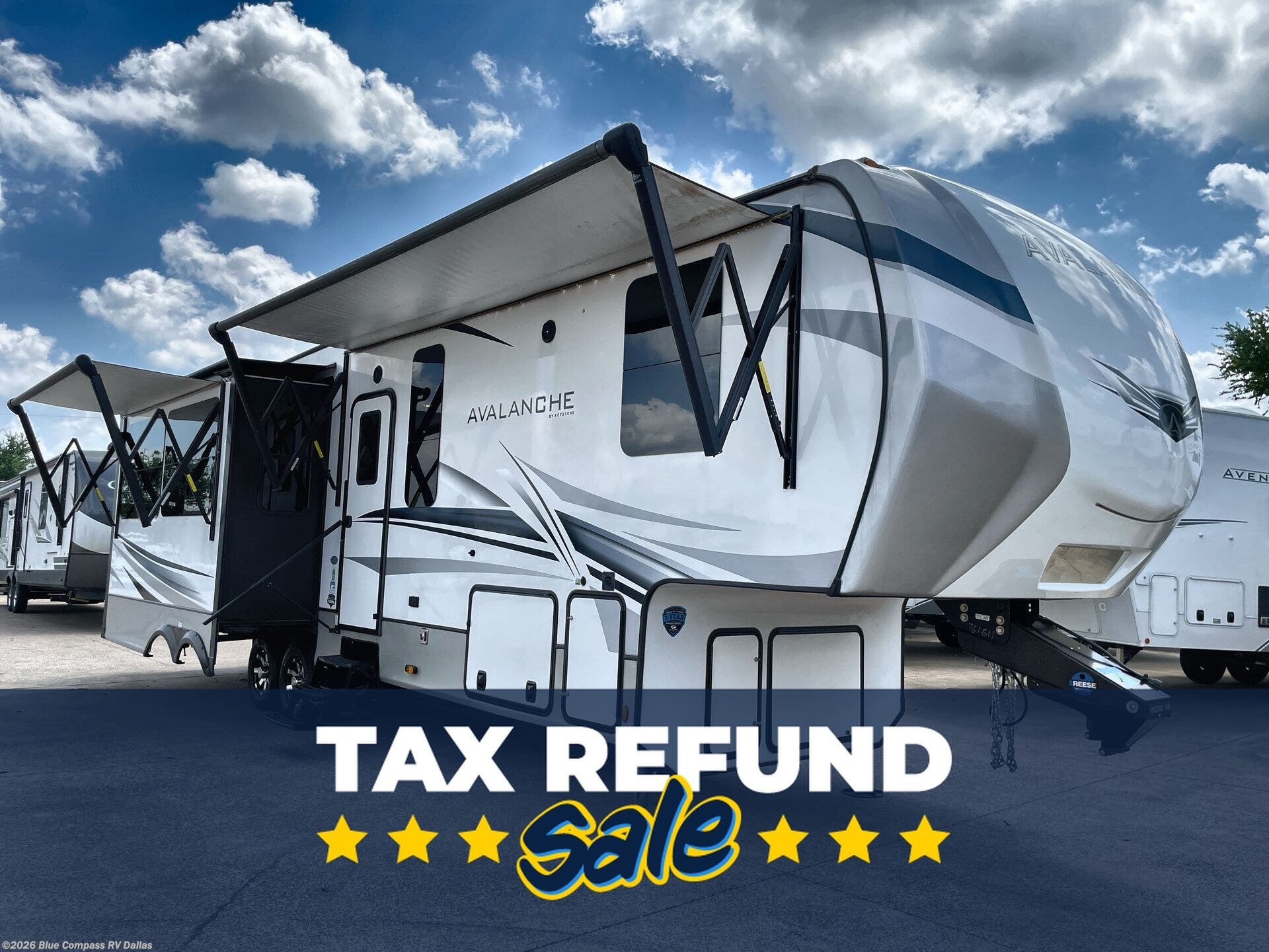 Used 2022 Keystone Avalanche 322RL available in Mesquite, Texas