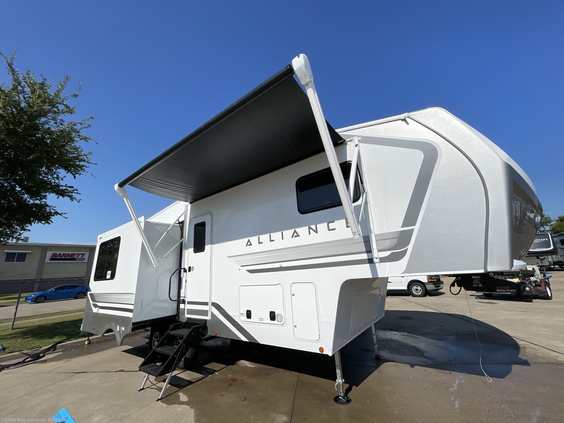 New 2027 Alliance RV Avenue All-Access 25RL available in Mesquite, Texas