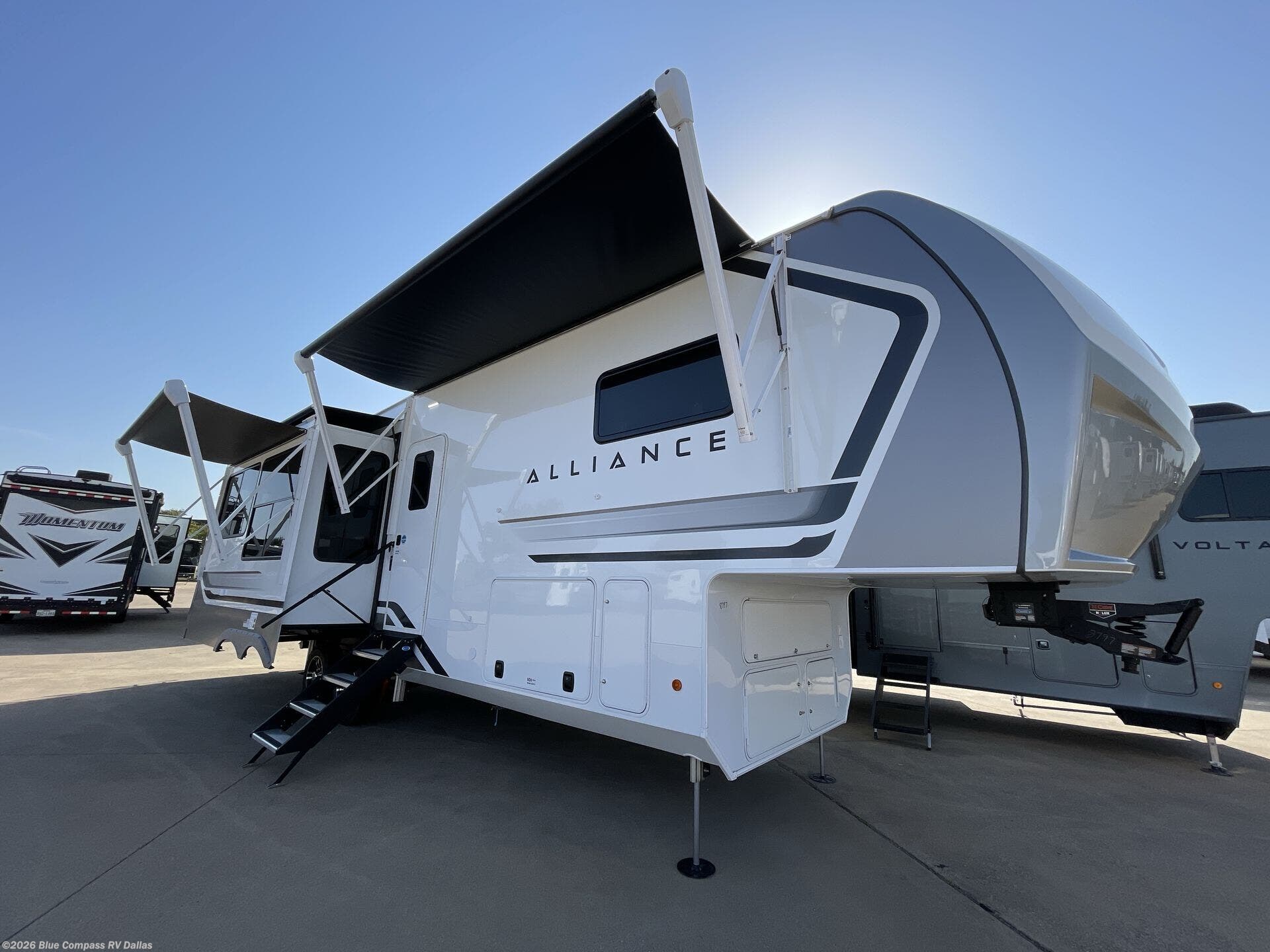 New 2027 Alliance RV Paradigm 310RL available in Mesquite, Texas