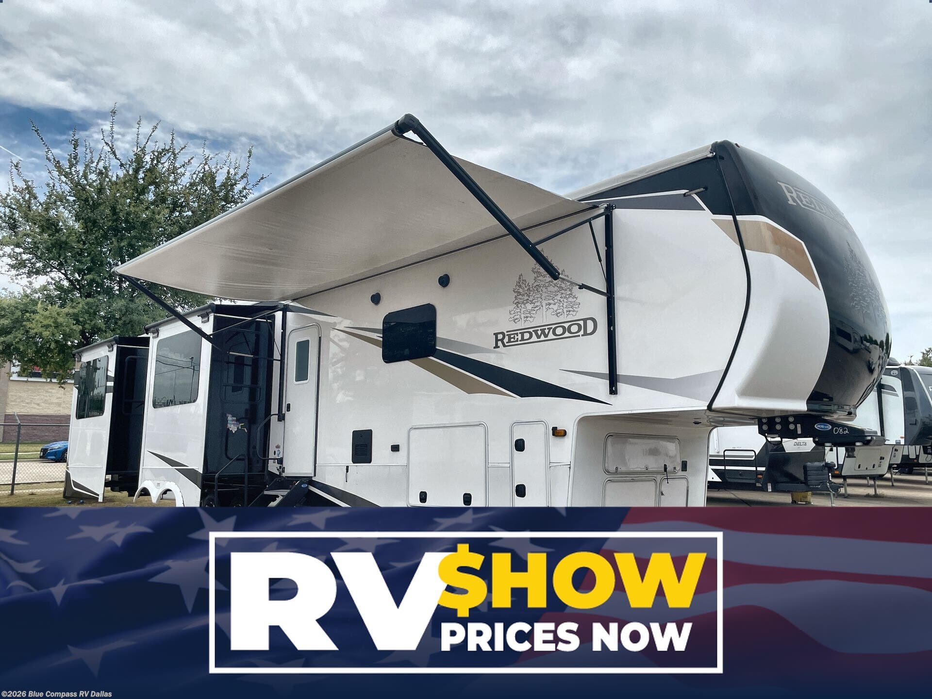 Used 2023  CrossRoads Redwood 4150RD by CrossRoads from Blue Compass RV Dallas in Mesquite, TX