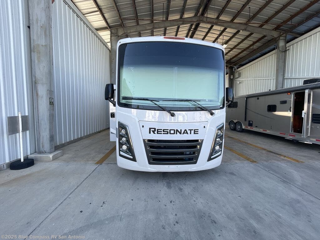 New 2025 Thor Motor Coach Resonate 29D available in San Antonio, Texas