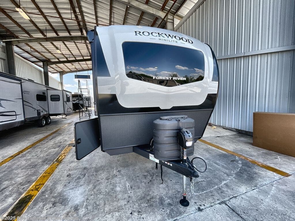 New 2026 Forest River Rockwood Mini Lite 2522FB available in San Antonio, Texas