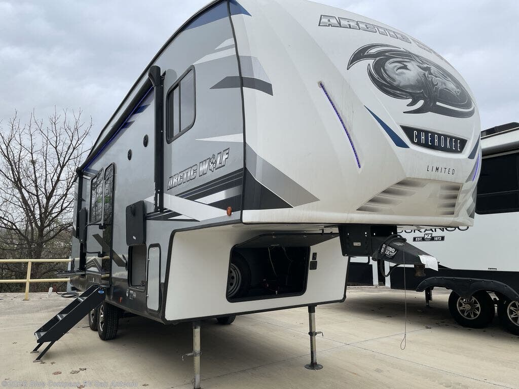 Used 2022 Forest River Cherokee Arctic Wolf 261RK available in San Antonio, Texas