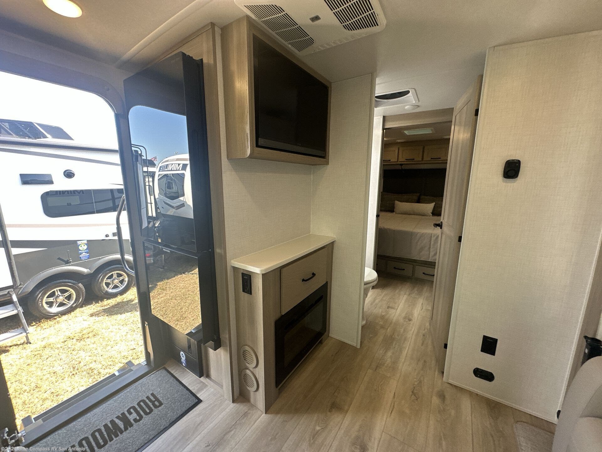 New 2027 Forest River Rockwood Mini Lite 2506FK available in San Antonio, Texas