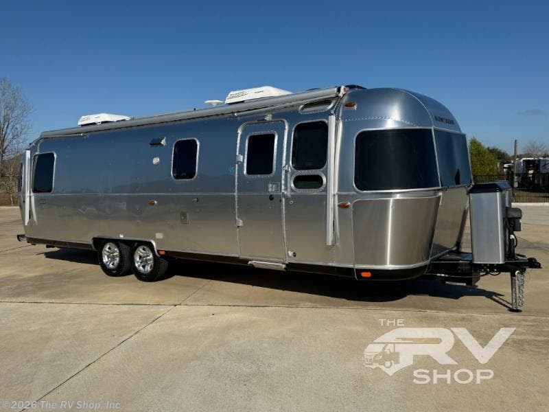 Used 2021 Airstream Classic 30RB available in Baton Rouge, Louisiana
