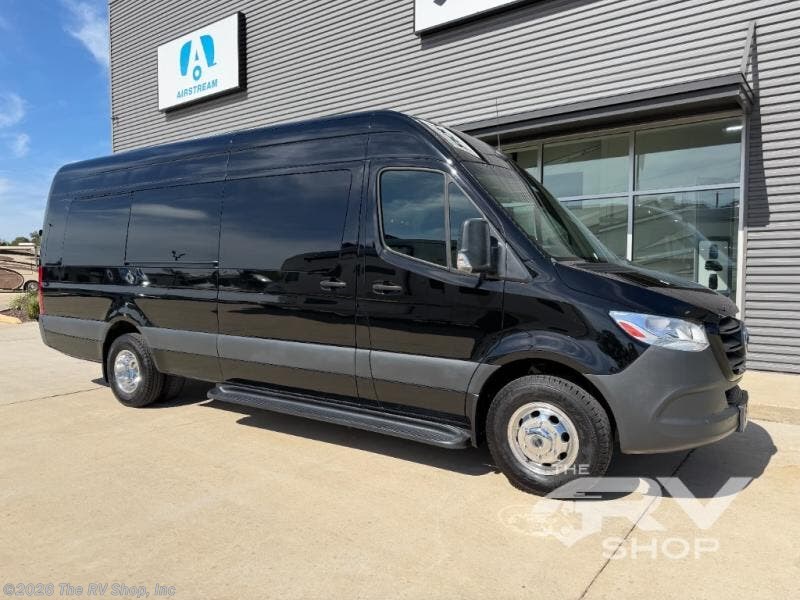 Used 2019  Miscellaneous  Royale Signature Custom Conversion Sprinter 10 Pas by Miscellaneous from The RV Shop, Inc in Baton Rouge, LA