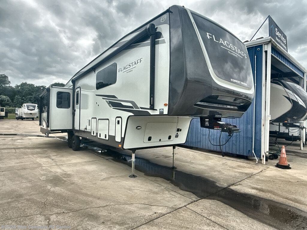 New 2026 Forest River Flagstaff Classic 401CFB available in Wills Point, Texas