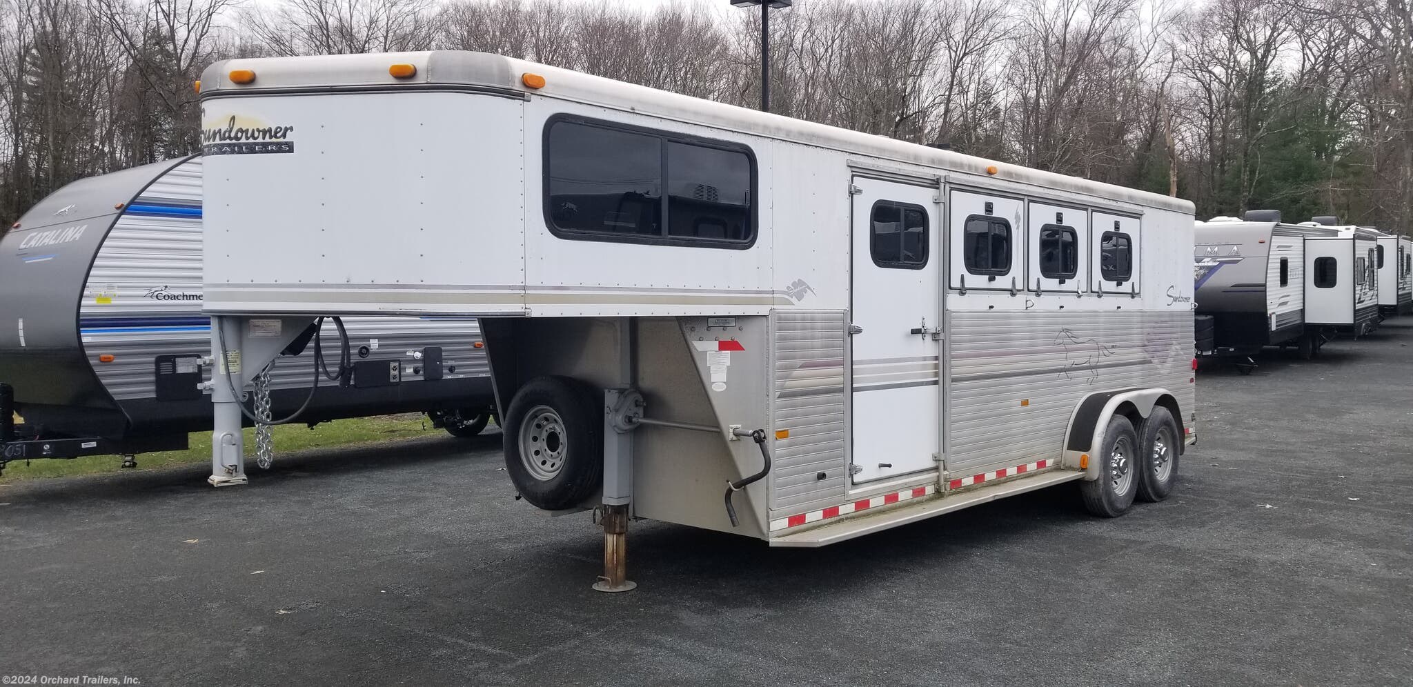 used horse trailers
