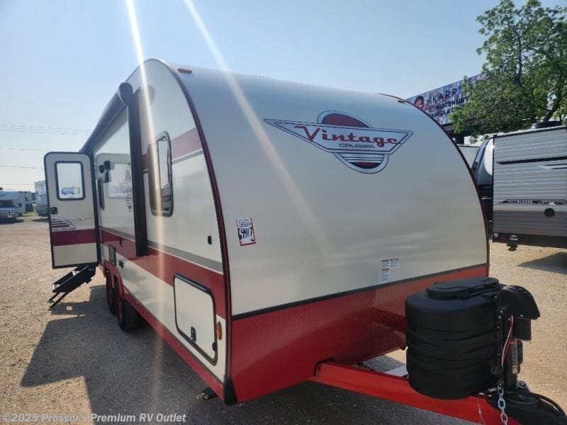 New 2025 Gulf Stream Vintage Cruiser 23TWS available in Sturtevant, Wisconsin