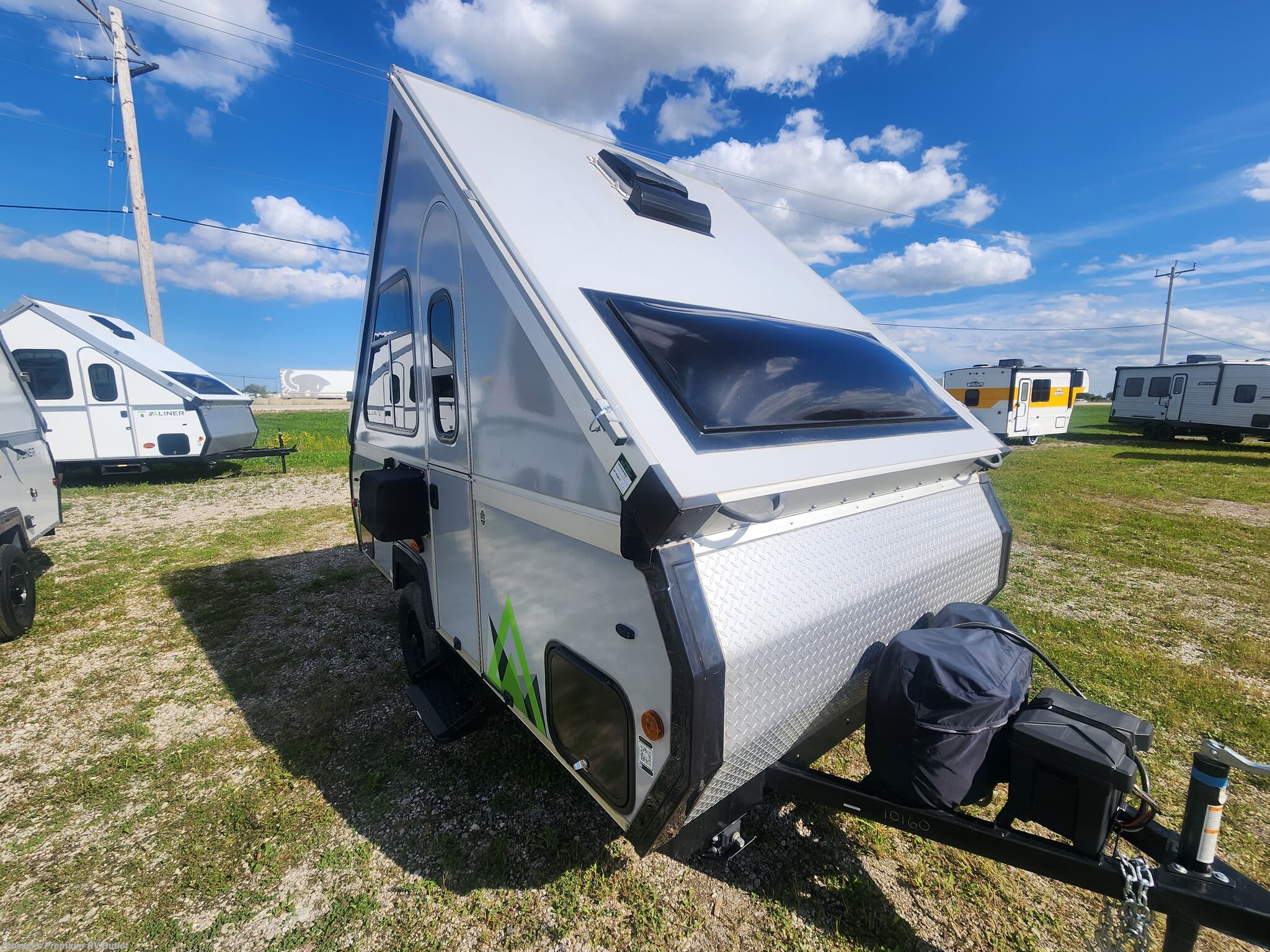 Used 2025  Aliner Ranger 12 REAR SOFA by Aliner from Prosser's Premium RV Outlet in Sturtevant, WI