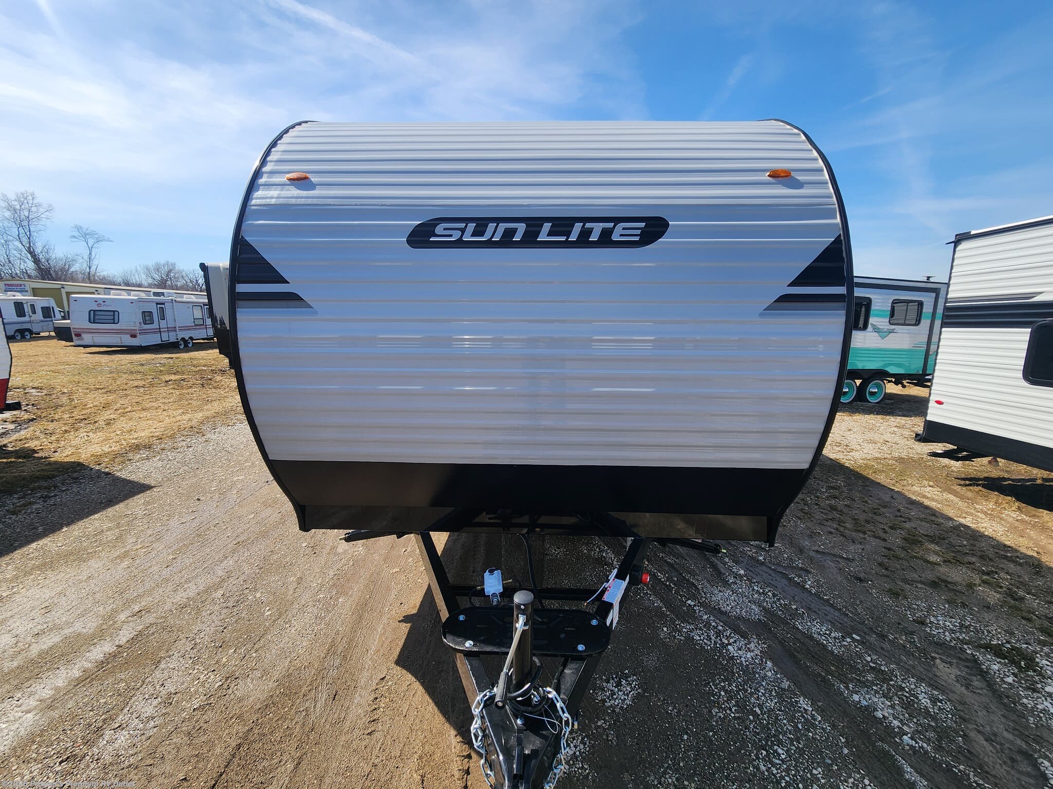 New 2026 Sunset Park RV Sun Lite LTD 25DB available in Sturtevant, Wisconsin