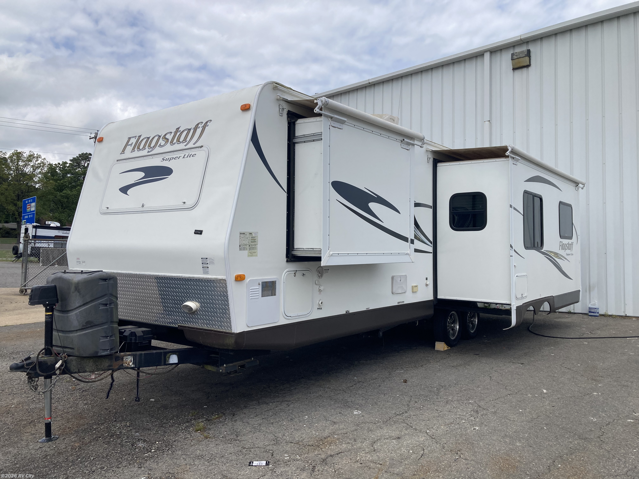 Used 2015 Forest River Flagstaff Super Lite 26RLWS available in Benton, Arkansas
