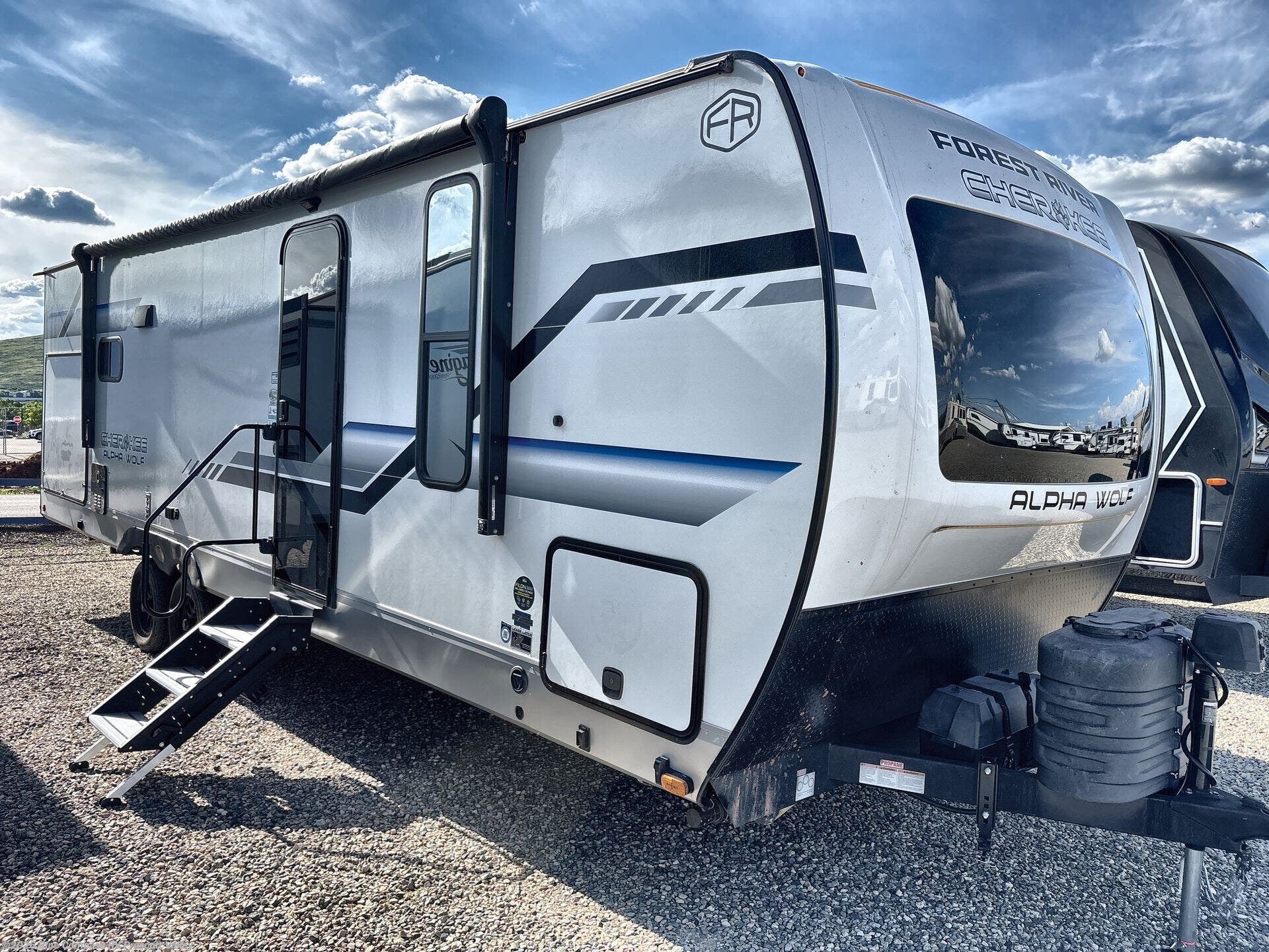 Used 2025 Forest River Cherokee Alpha Wolf 25RB available in Prescott Valley, Arizona
