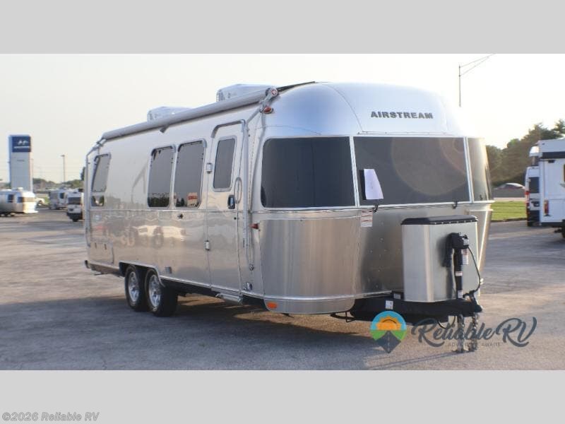 Used 2026 Airstream Flying Cloud 28RB Twin available in Springfield, Missouri