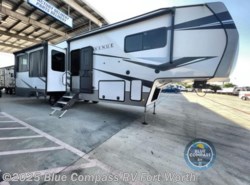 New 2022 Alliance RV Avenue 32RLS available in Ft. Worth, Texas