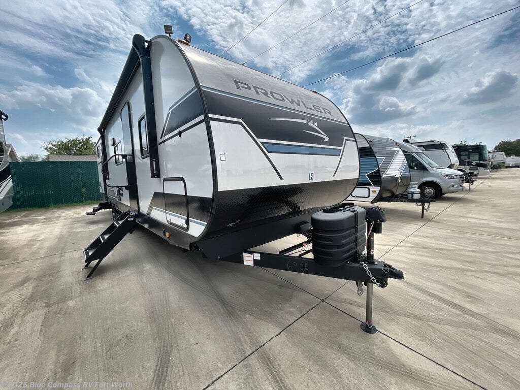 New 2025 Heartland Prowler 3209BH available in Fort Worth, Texas