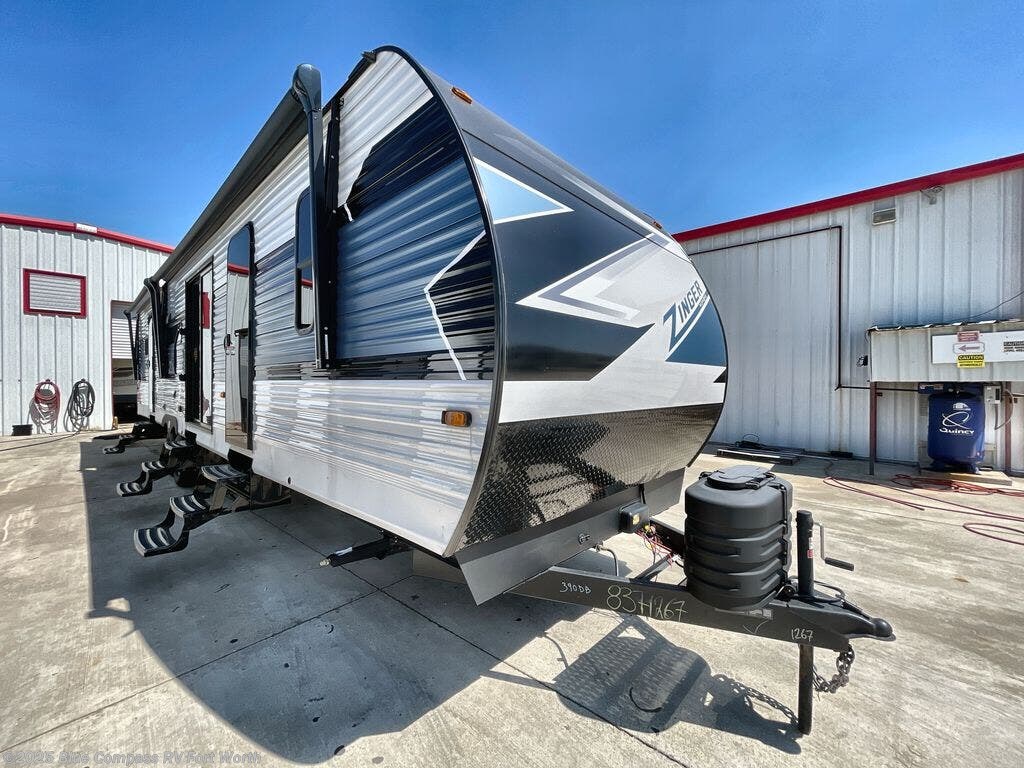 New 2025 CrossRoads Zinger 390DB available in Fort Worth, Texas