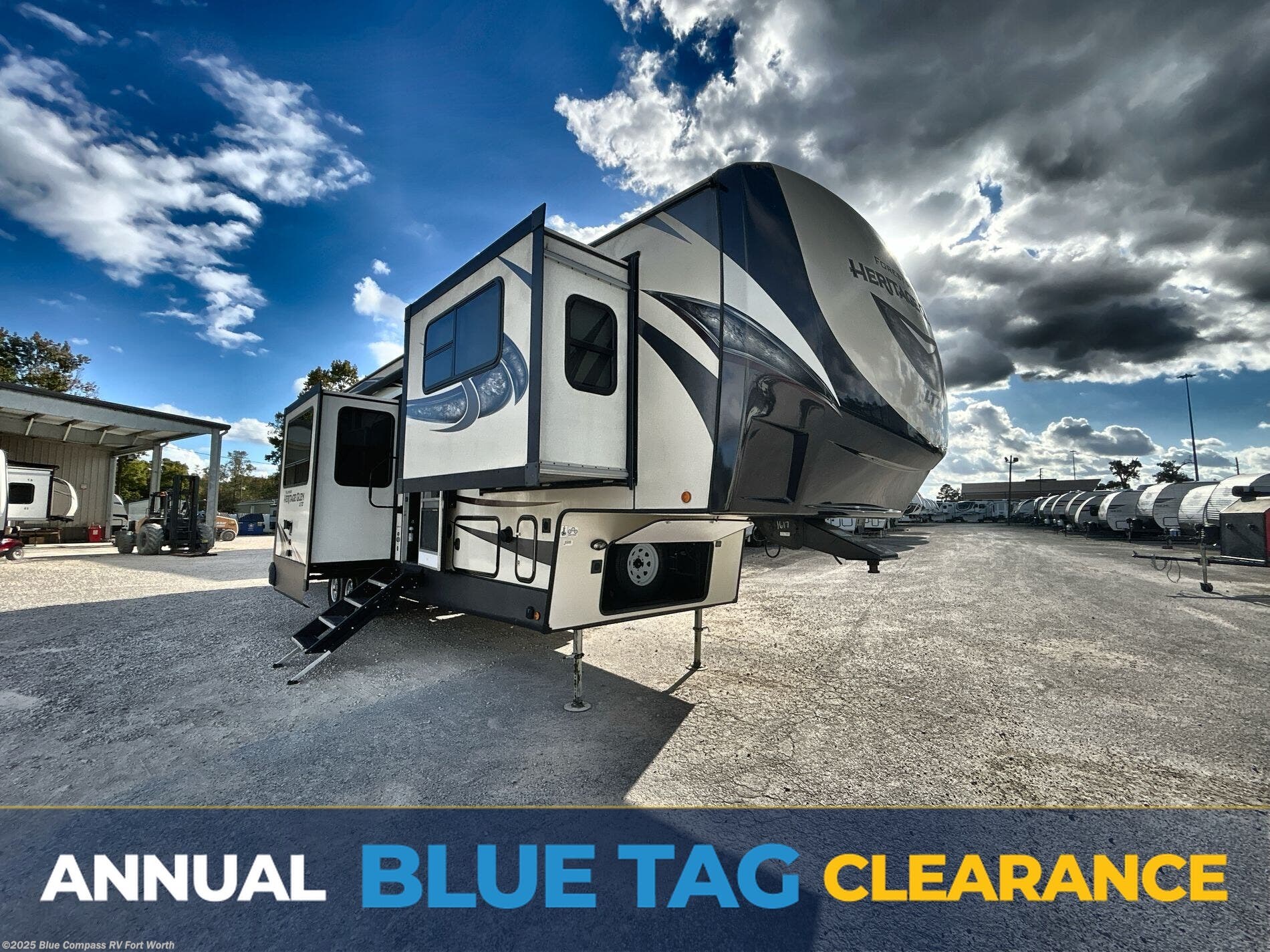 Used 2019 Forest River Wildwood Heritage Glen LTZ 378FL available in Fort Worth, Texas