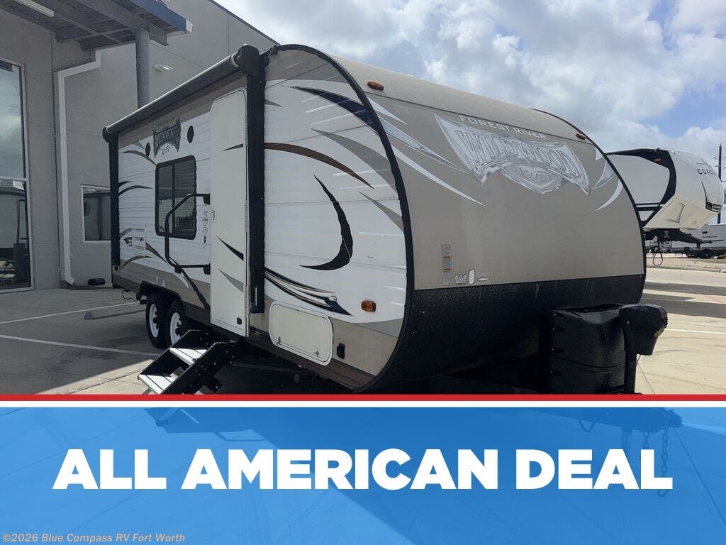 Used 2016 Forest River Wildwood X-Lite 201BHXL available in Fort Worth, Texas
