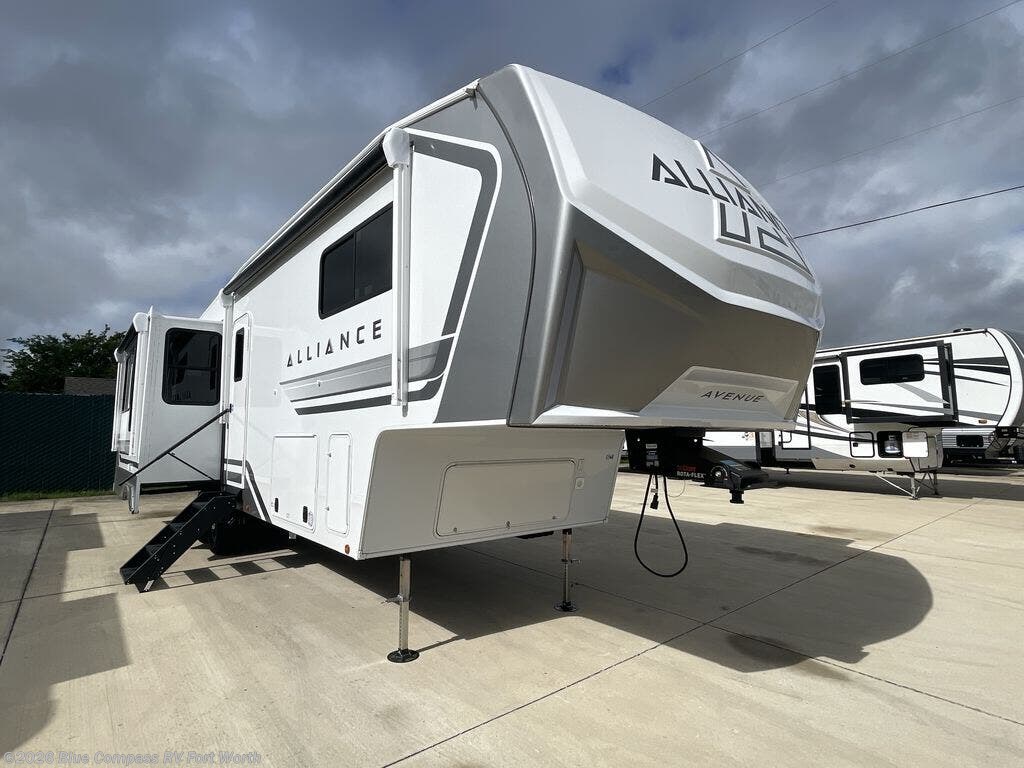 New 2027 Alliance RV Avenue 32RLS available in Fort Worth, Texas