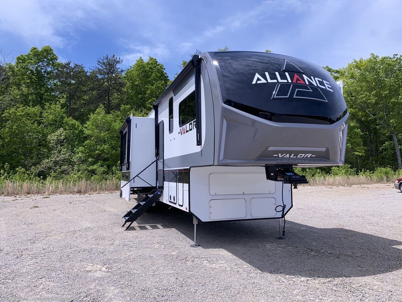 New 2025 Alliance RV Valor 44V14 available in Ringgold, Virginia