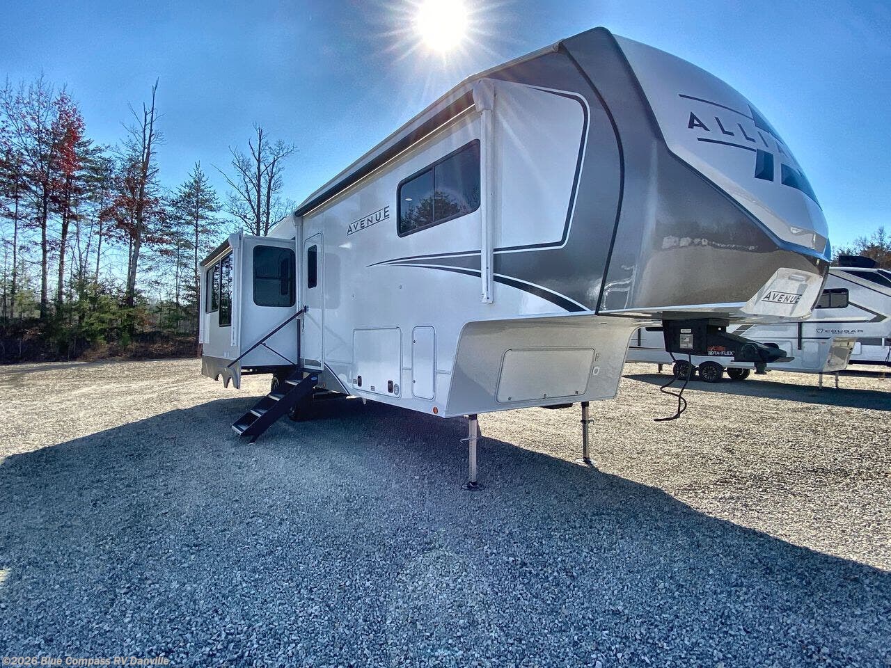 New 2026 Alliance RV Avenue 32RLS available in Ringgold, Virginia