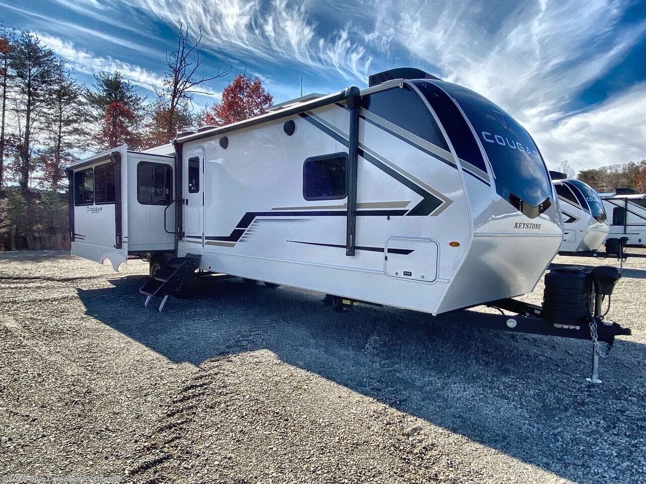 New 2026 Keystone Cougar Half-Ton 33RLI available in Ringgold, Virginia