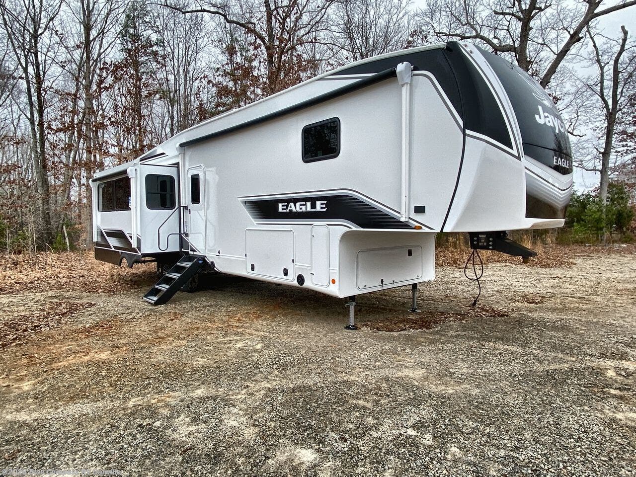 New 2026 Jayco Eagle 335LSTS available in Ringgold, Virginia