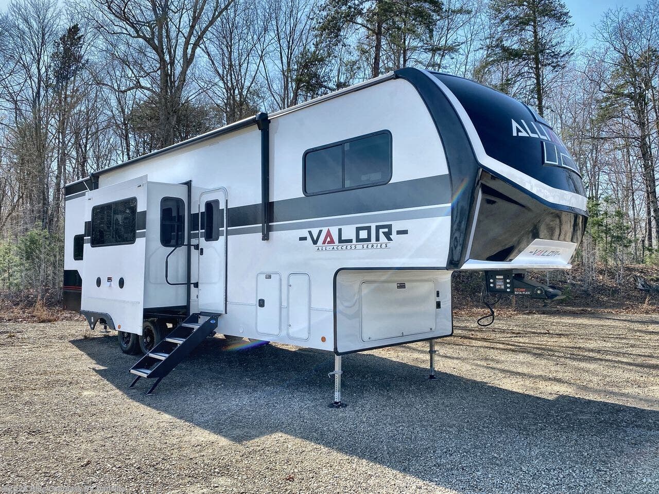 New 2026 Alliance RV Valor All-Access 32A10 available in Ringgold, Virginia