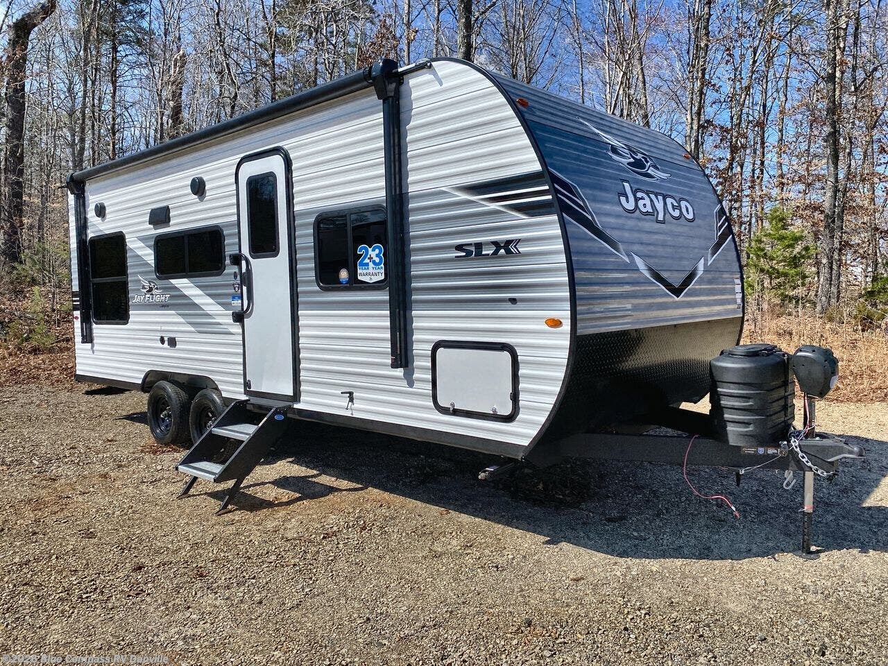 New 2026 Jayco Jay Flight SLX 210QB available in Ringgold, Virginia