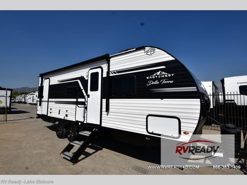New 2026 East to West Della Terra 241BH available in Lake Elsinore, California