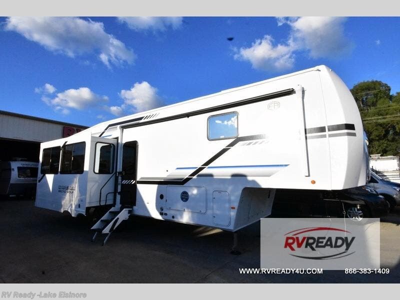New 2026 Forest River Cherokee Arctic Wolf 3250SUITE available in Lake Elsinore, California