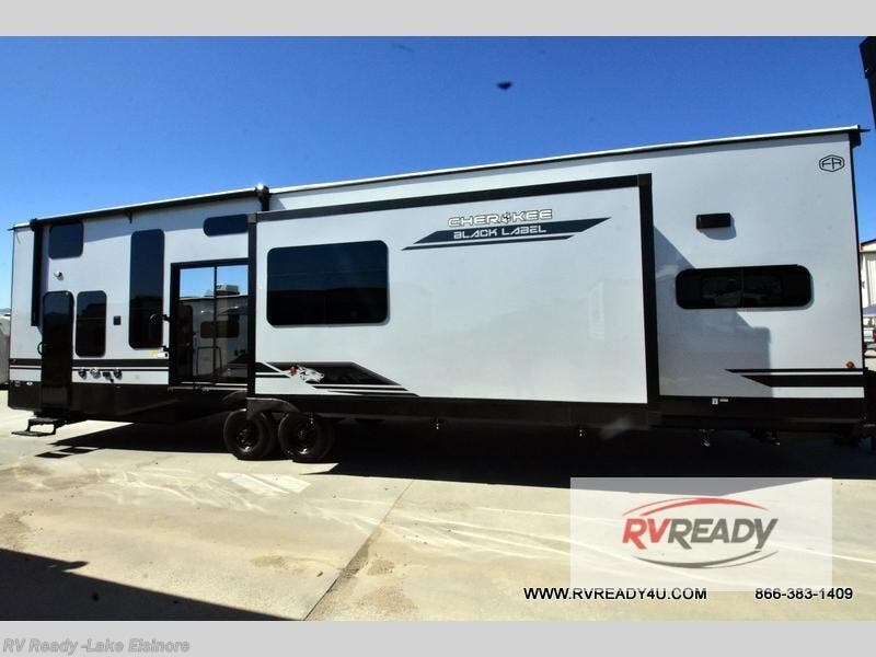 New 2026 Forest River Cherokee Timberwolf Black Label 39DKBL available in Lake Elsinore, California