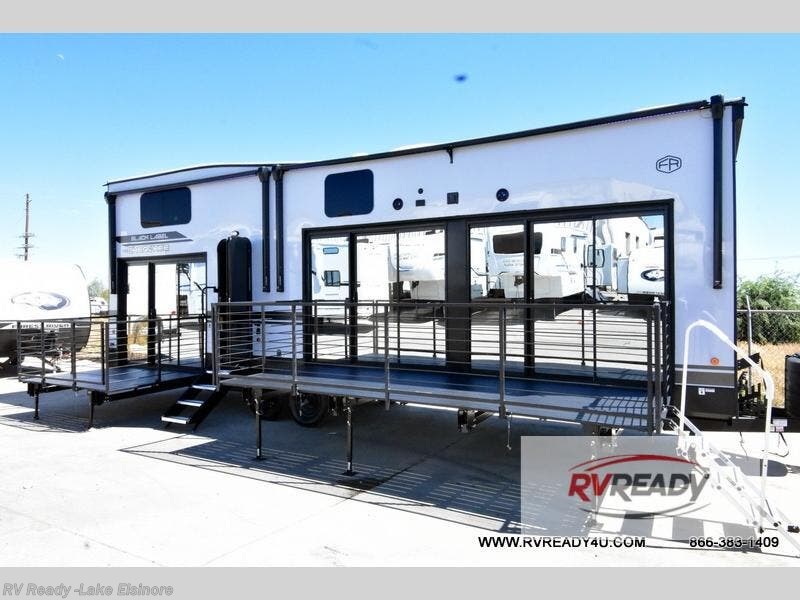 New 2026 Forest River Cherokee Timberwolf Black Label 27MDKBL available in Lake Elsinore, California