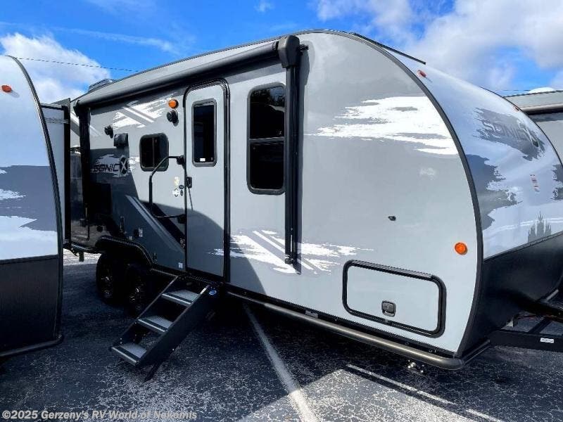 Used 2023 Venture RV Sonic X SN220VRBX available in Nokomis, Florida