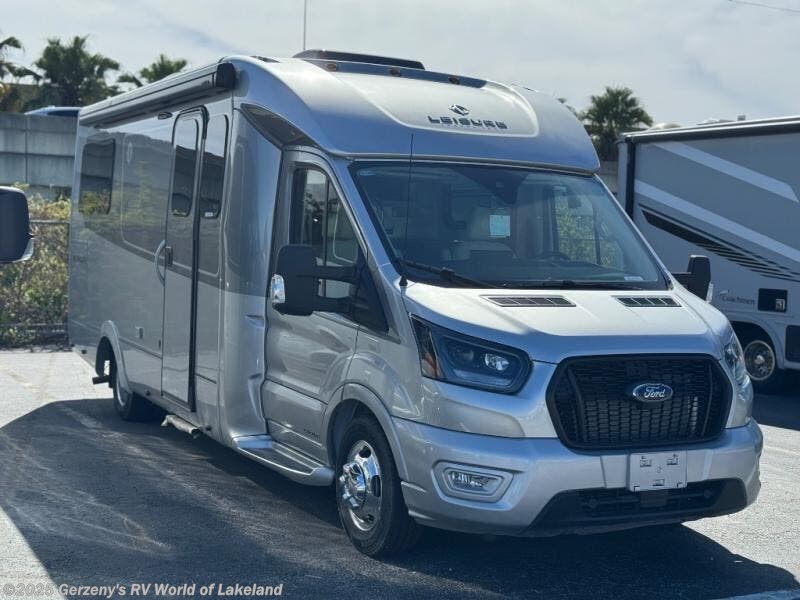 New 2025 Leisure Travel Wonder 24RTB available in Lakeland, Florida