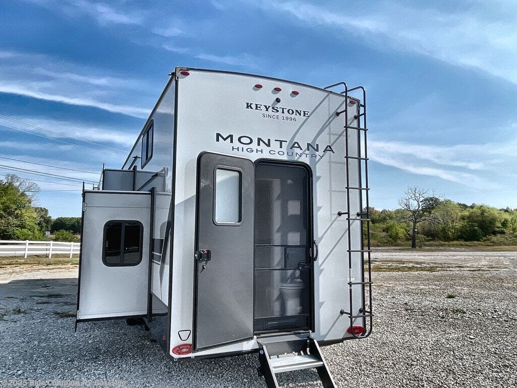 New 2026 Keystone Montana High Country 381TB available in Gassville, Arkansas