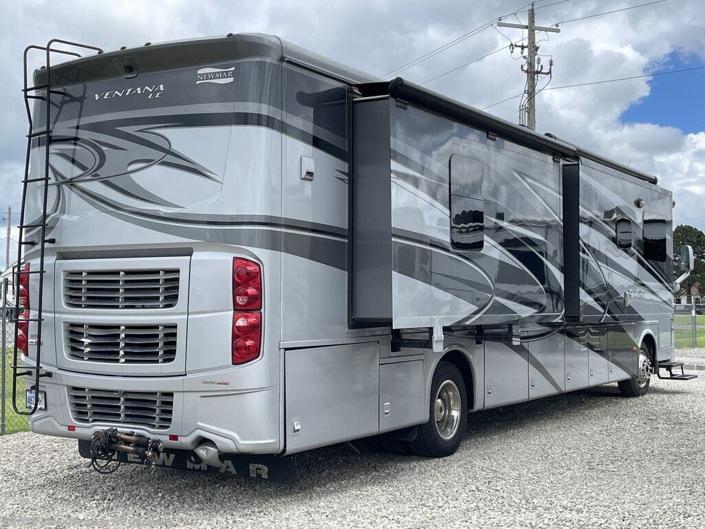 Used 2016 Newmar Ventana LE 4040 available in Gassville, Arkansas