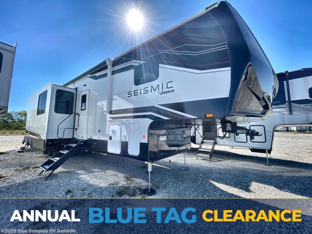New 2026 Jayco Seismic 399 available in Gassville, Arkansas