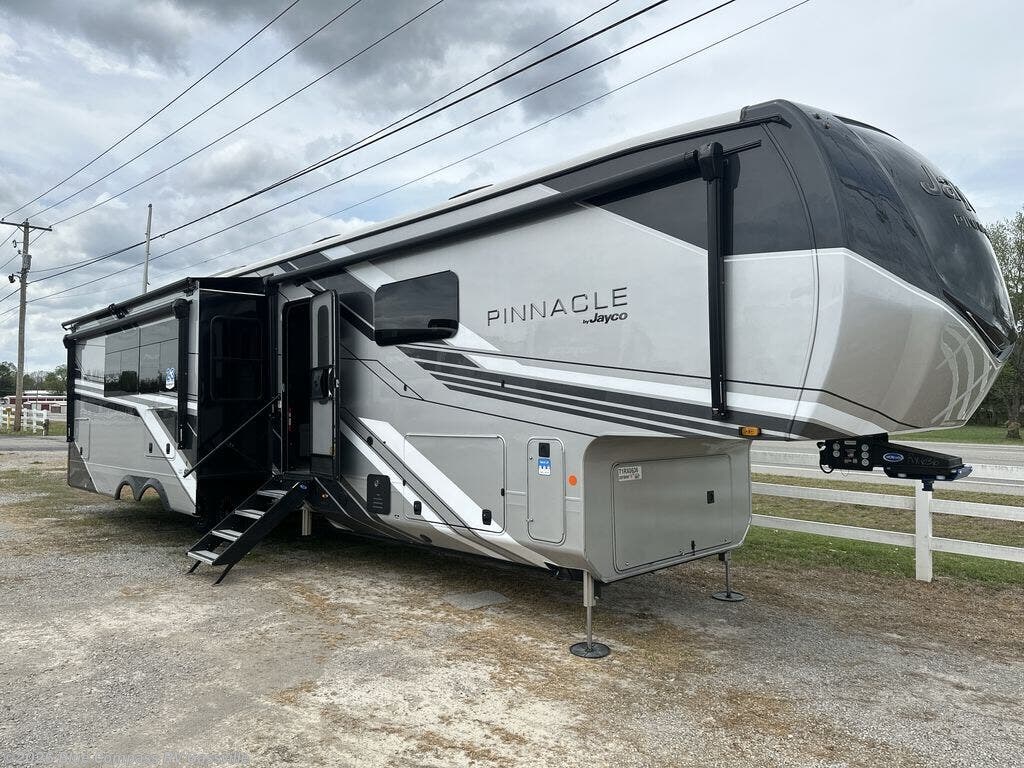 New 2026 Jayco Pinnacle 38FBRK available in Gassville, Arkansas