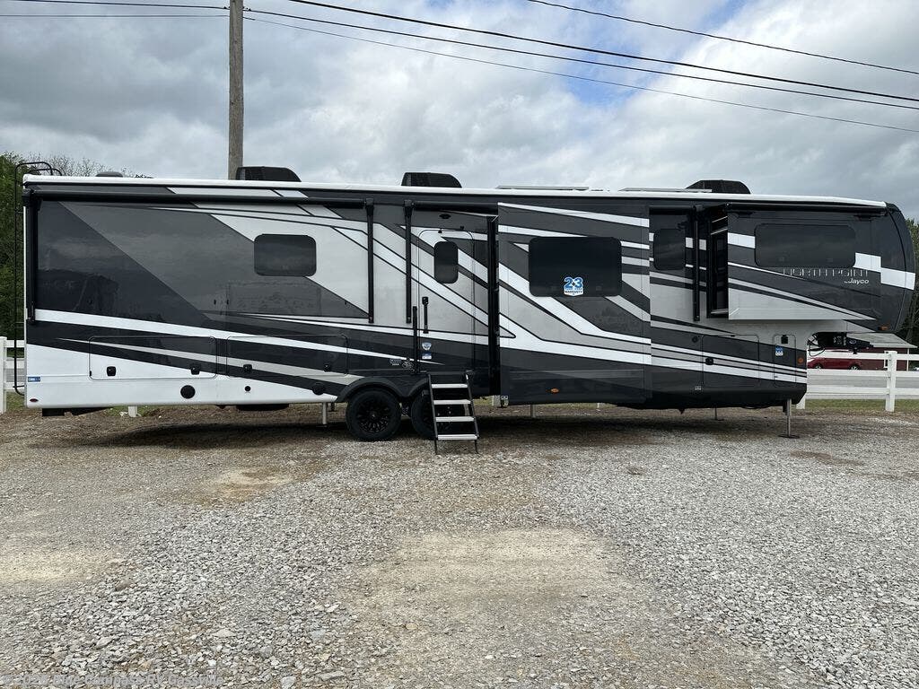 New 2026 Jayco North Point 382FLRB available in Gassville, Arkansas