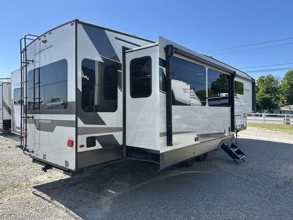 New 2026 Forest River Rockwood Signature 401SFB available in Gassville, Arkansas