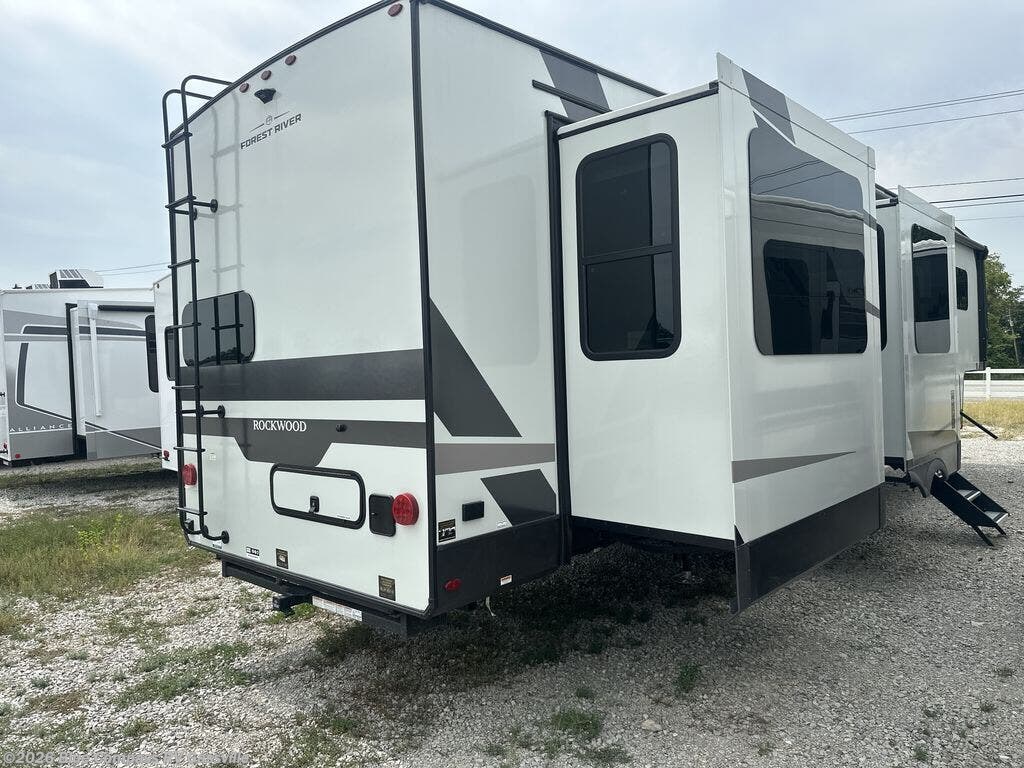 New 2026 Forest River Rockwood Signature 404SRK available in Gassville, Arkansas