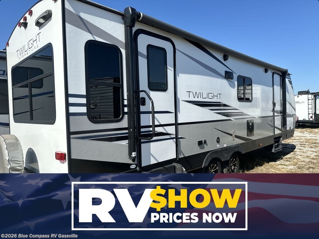 Used 2022 Cruiser RV Twilight Signature TW2690 available in Gassville, Arkansas